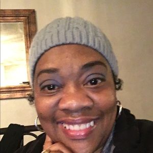 Meet your Posher, Leslie